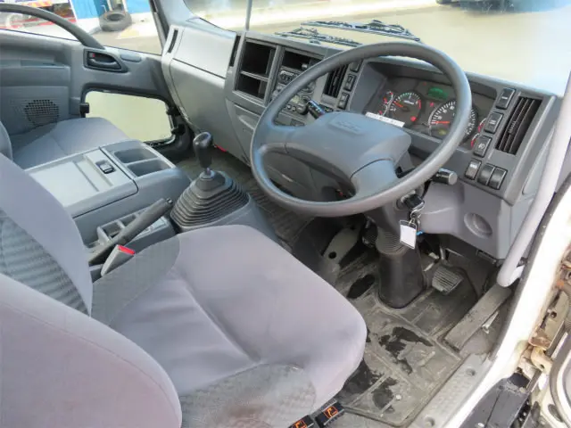 いすゞ フォワード TKG-FRR90S2(2WD)の写真11