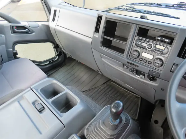 いすゞ フォワード TKG-FRR90S2(2WD)の写真15