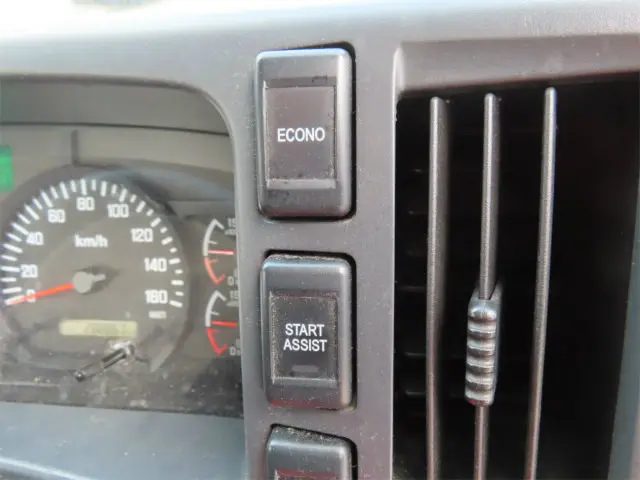 いすゞ フォワード TKG-FRR90S2(2WD)の写真16