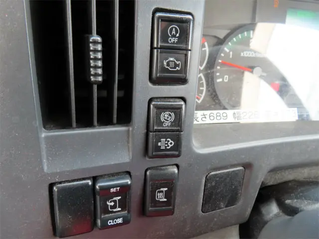 いすゞ フォワード TKG-FRR90S2(2WD)の写真17