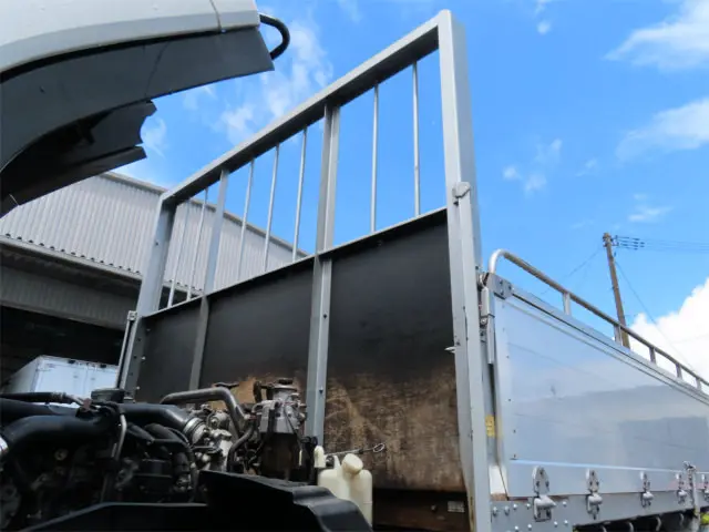 いすゞ フォワード TKG-FRR90S2(2WD)の写真33