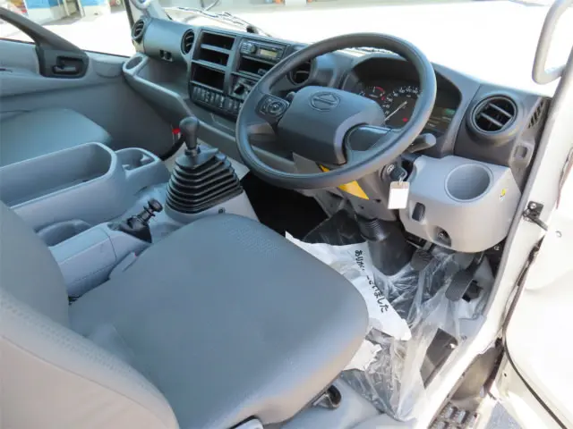 日野 デュトロ 2KG-XZU700M(2WD)の写真11