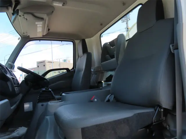 日野 デュトロ 2KG-XZU700M(2WD)の写真12