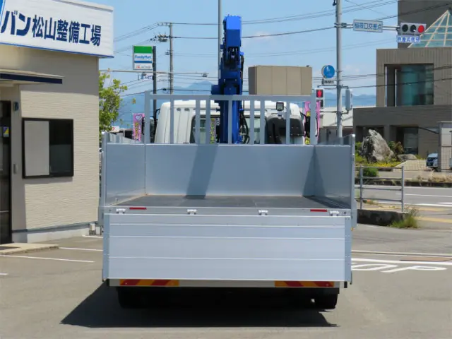 三菱 ファイター 2DG-FQ62F(6x4)の写真9