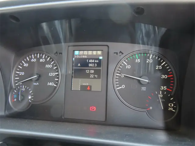 三菱 ファイター 2DG-FQ62F(6x4)の写真13