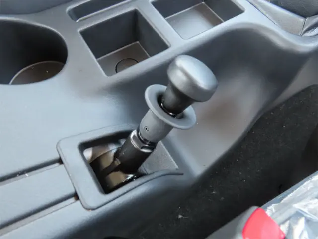 三菱 ファイター 2DG-FQ62F(6x4)の写真21