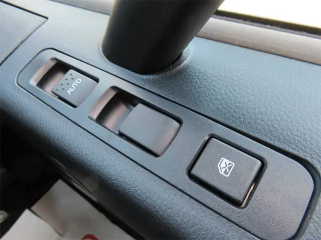 三菱 ファイター 2DG-FQ62F(6x4)の写真22