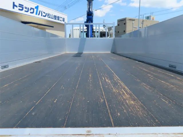 三菱 ファイター 2DG-FQ62F(6x4)の写真26