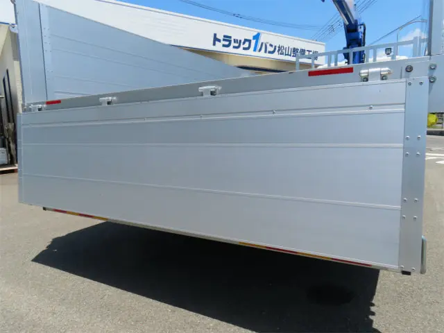 三菱 ファイター 2DG-FQ62F(6x4)の写真30