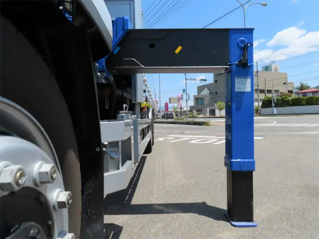 三菱 ファイター 2DG-FQ62F(6x4)の写真37