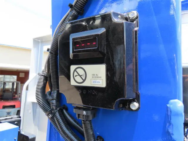 三菱 ファイター 2DG-FQ62F(6x4)の写真40