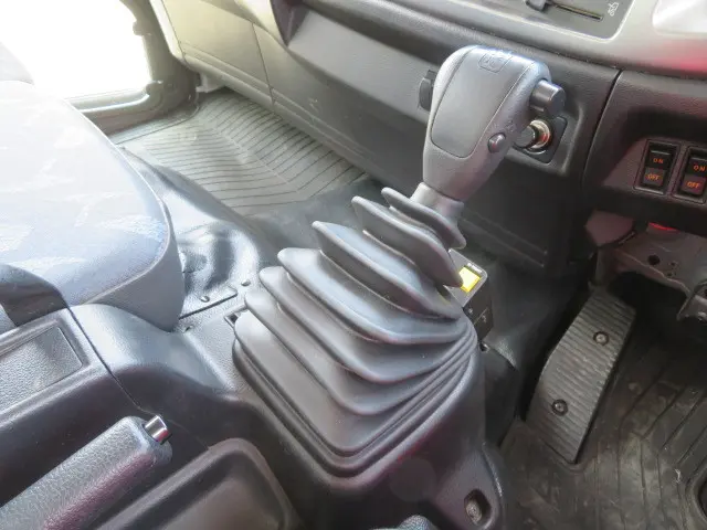 日野 レンジャー SDG-FC9JCAP(2WD)の写真17