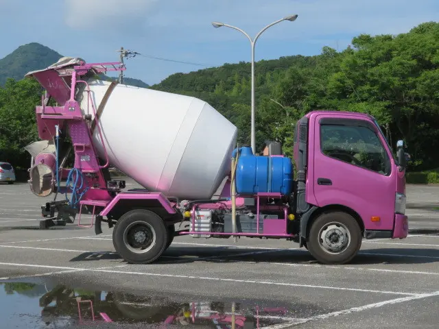 日野 デュトロ 2KG-XZU700M(2WD)の写真5