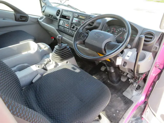 日野 デュトロ 2KG-XZU700M(2WD)の写真9