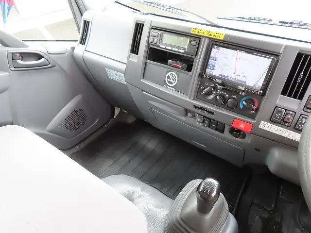 いすゞ エルフ TPG-NMR85AN(2WD)の写真14