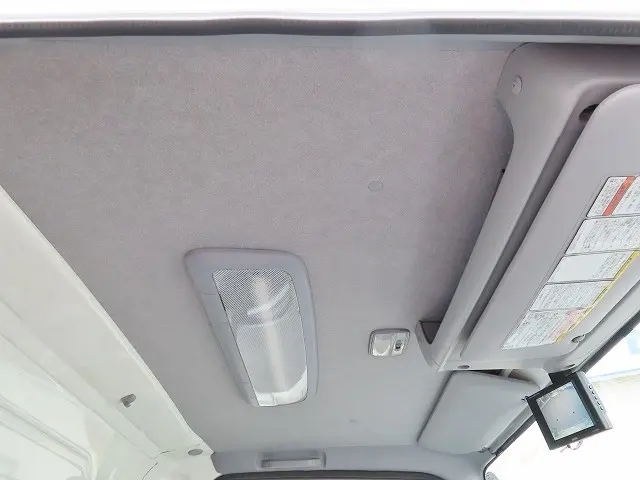 いすゞ エルフ TPG-NMR85AN(2WD)の写真23