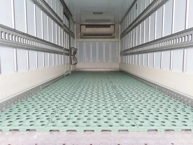 いすゞ エルフ TPG-NMR85AN(2WD)の写真24