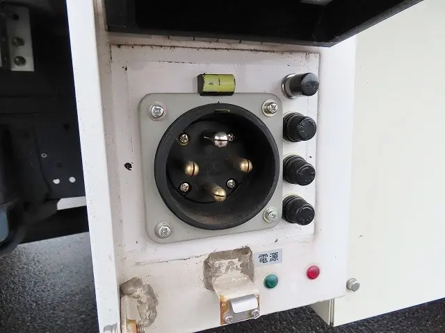 いすゞ エルフ TPG-NMR85AN(2WD)の写真38