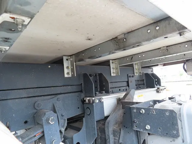 いすゞ エルフ TPG-NMR85AN(2WD)の写真48