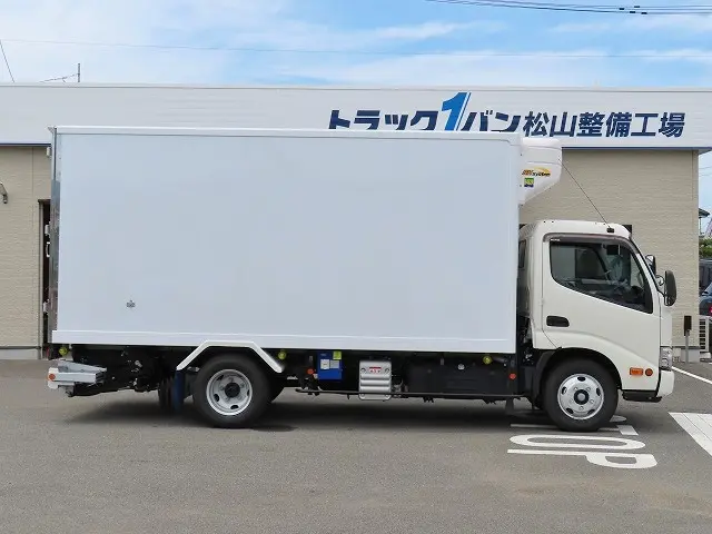 日野 デュトロ 2RG-XZU655M(2WD)の写真5