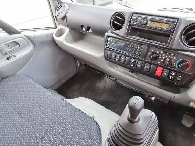 日野 デュトロ 2RG-XZU655M(2WD)の写真16