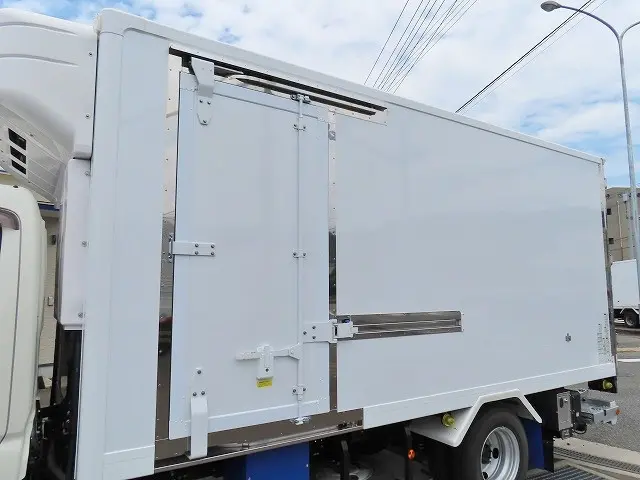 日野 デュトロ 2RG-XZU655M(2WD)の写真31