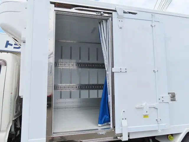 日野 デュトロ 2RG-XZU655M(2WD)の写真32