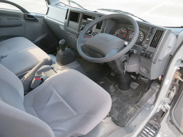 いすゞ エルフ TPG-NPR85YN(2WD)の写真11