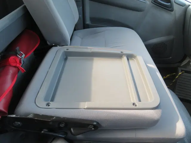 いすゞ エルフ TPG-NPR85YN(2WD)の写真13