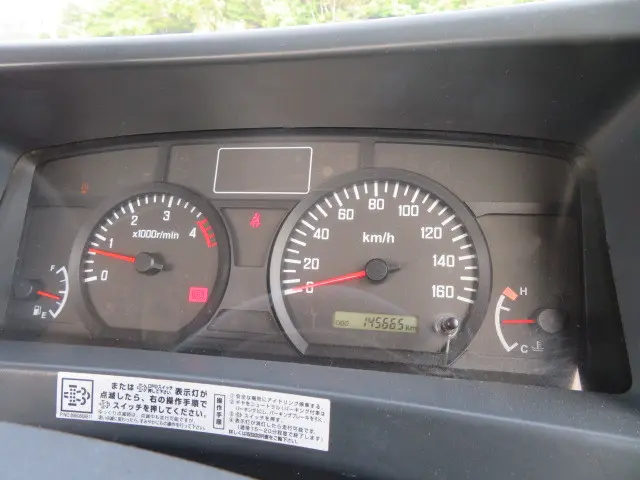 いすゞ エルフ TPG-NPR85YN(2WD)の写真14