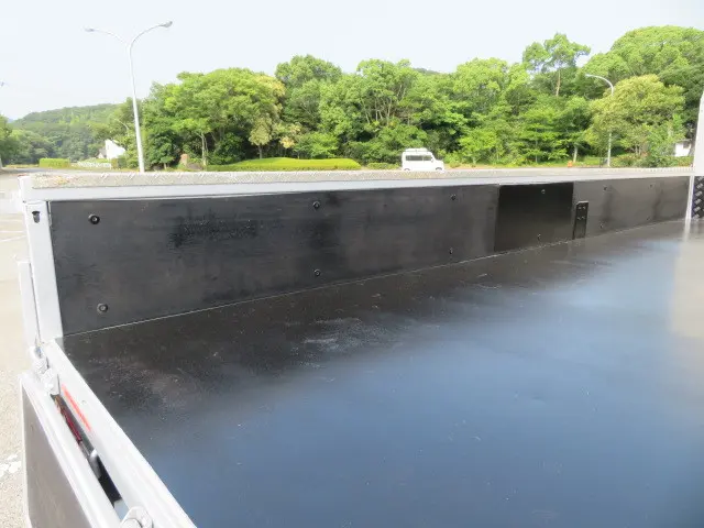 いすゞ エルフ TPG-NPR85YN(2WD)の写真25