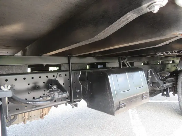 いすゞ エルフ TPG-NPR85YN(2WD)の写真42