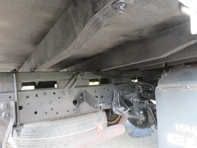 いすゞ エルフ TPG-NPR85YN(2WD)の写真43