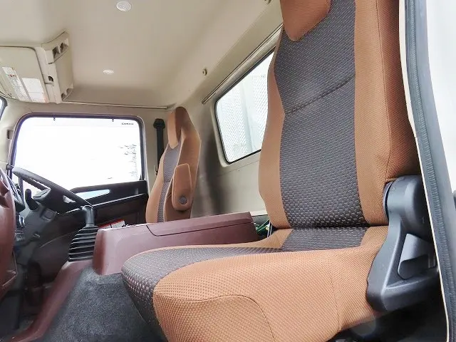 日野 レンジャー 2PG-FJ2ABA(2WD)の写真13