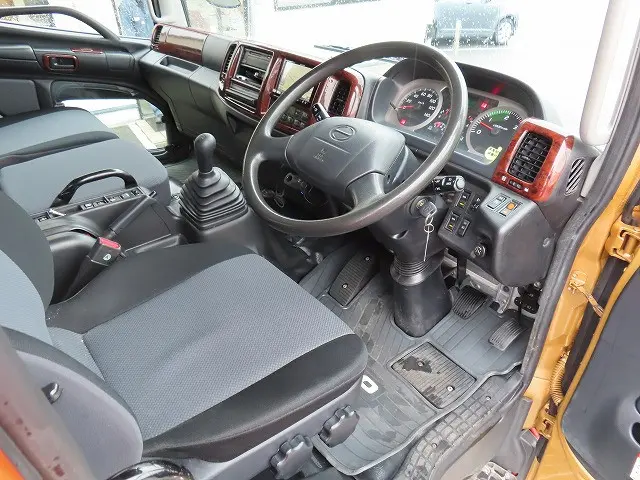 日野 レンジャー LDG-GK8JNAA(6x4)の写真11