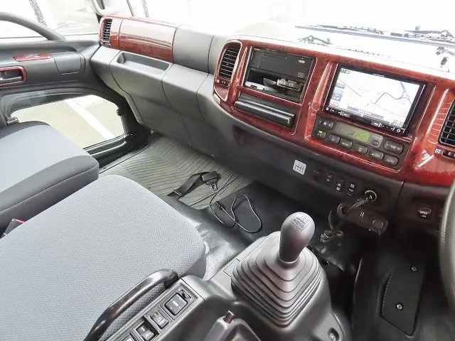 日野 レンジャー LDG-GK8JNAA(6x4)の写真15