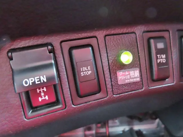 日野 レンジャー LDG-GK8JNAA(6x4)の写真19