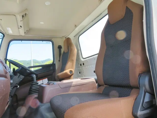 日野 レンジャー 2KG-FC2ABA(2WD)の写真11