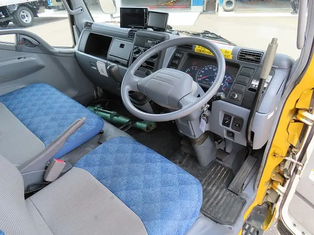 三菱 キャンター PA-FE73DBX(2WD)の写真9