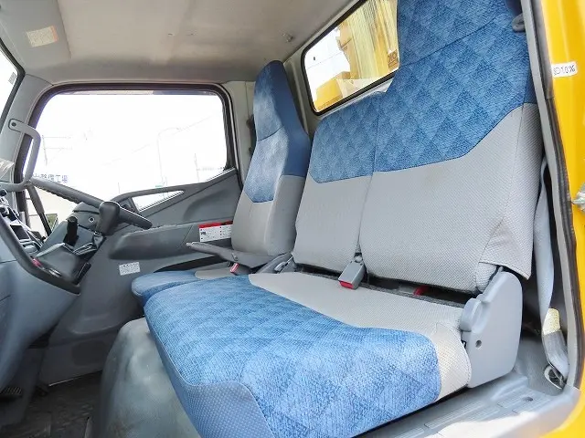 三菱 キャンター PA-FE73DBX(2WD)の写真10