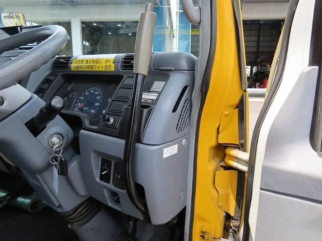 三菱 キャンター PA-FE73DBX(2WD)の写真20