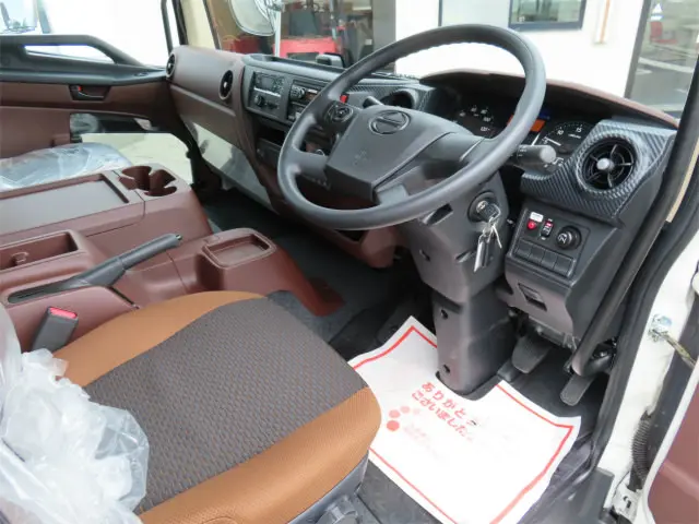 日野 レンジャー 2KG-FD2ABG(2WD)の写真10