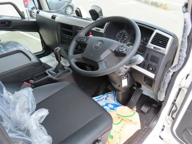 三菱 ファイター 2KG-FK62F(2WD)の写真10