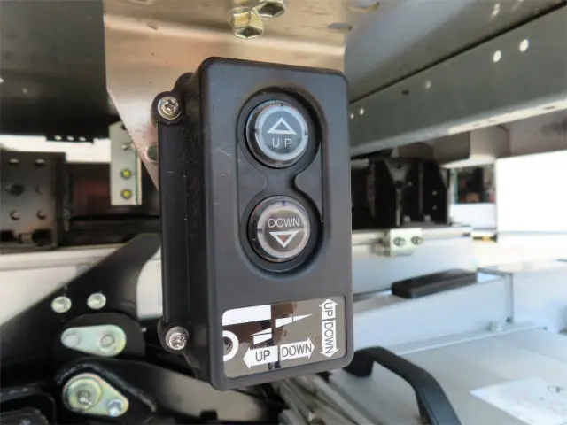 日野 デュトロ 2KG-XZU712M(2WD)の写真40