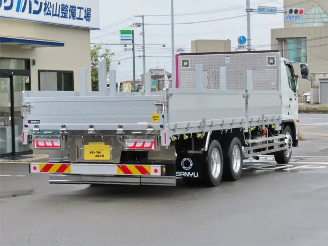 三菱 ファイター 2DG-FQ62F(6x4)の写真3