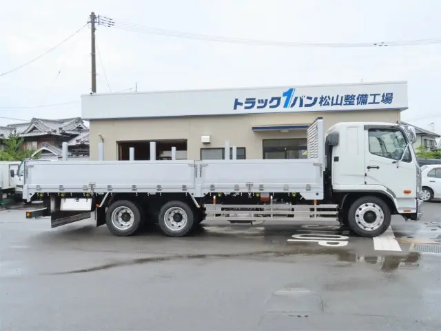 三菱 ファイター 2DG-FQ62F(6x4)の写真5