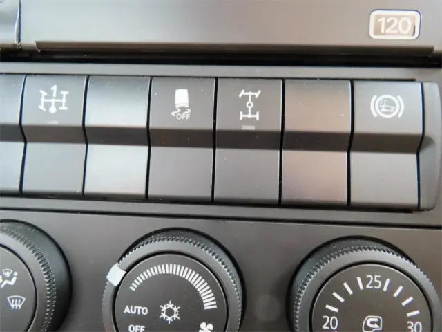 三菱 ファイター 2DG-FQ62F(6x4)の写真17