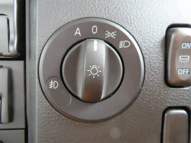 三菱 ファイター 2DG-FQ62F(6x4)の写真18