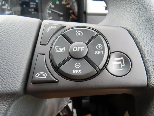 三菱 ファイター 2DG-FQ62F(6x4)の写真19