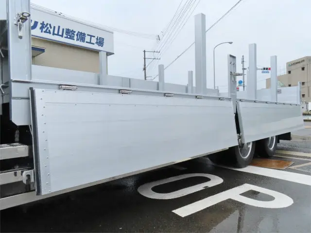 三菱 ファイター 2DG-FQ62F(6x4)の写真34